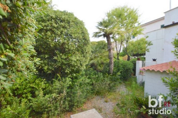 appartamento in vendita a Rosignano Marittimo in zona Castiglioncello