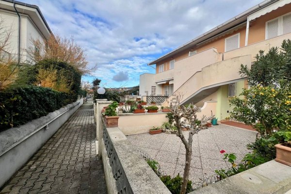 appartamento in vendita a Rosignano Marittimo