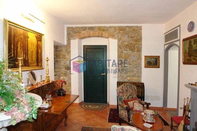 casa indipendente in vendita a Rosignano Marittimo in zona Gabbro