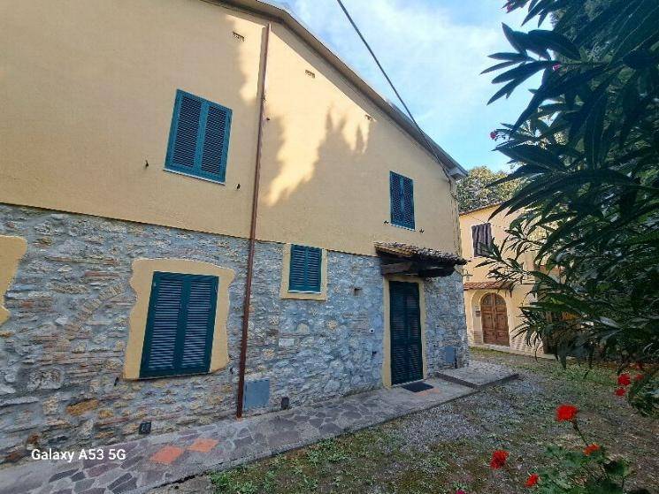 casa indipendente in vendita a Rosignano Marittimo