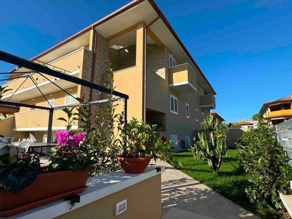 appartamento in vendita a Rosignano Marittimo in zona Castiglioncello