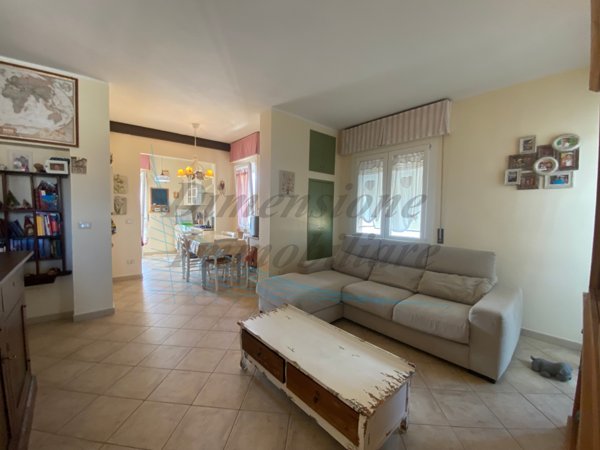 appartamento in vendita a Rosignano Marittimo in zona Vada