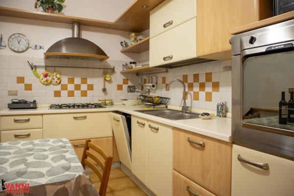 appartamento in vendita a Rosignano Marittimo in zona Vada