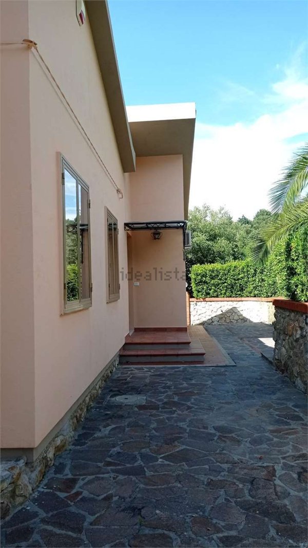 casa indipendente in vendita a Rosignano Marittimo in zona Nibbiaia