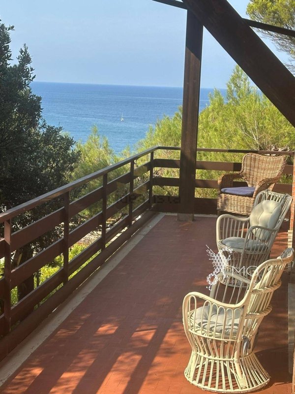 appartamento in vendita a Rosignano Marittimo in zona Castiglioncello