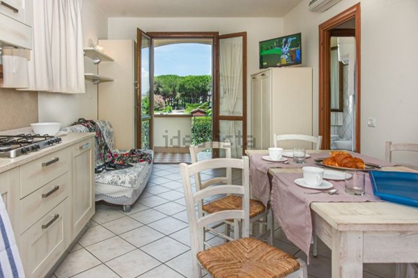 appartamento in vendita a Rosignano Marittimo in zona Vada