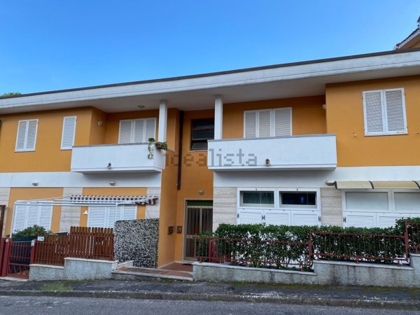 appartamento in vendita a Rosignano Marittimo in zona Castiglioncello