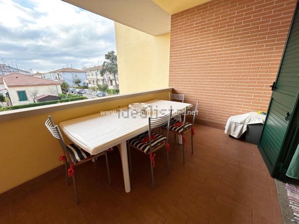 appartamento in vendita a Rosignano Marittimo in zona Vada