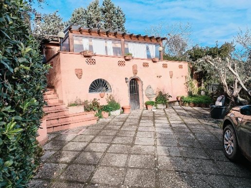 casa indipendente in vendita a Rosignano Marittimo in zona Gabbro