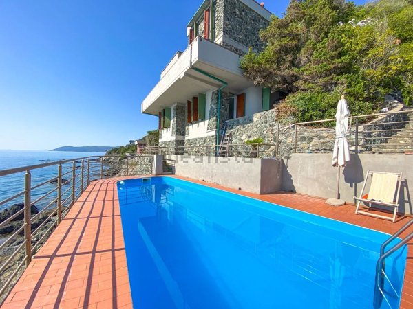 casa indipendente in vendita a Rosignano Marittimo in zona Castiglioncello