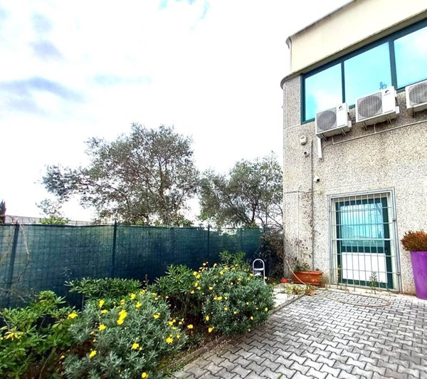 locale di sgombero in vendita a Rosignano Marittimo