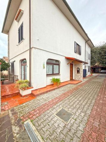 casa indipendente in vendita a Rosignano Marittimo in zona Rosignano Solvay