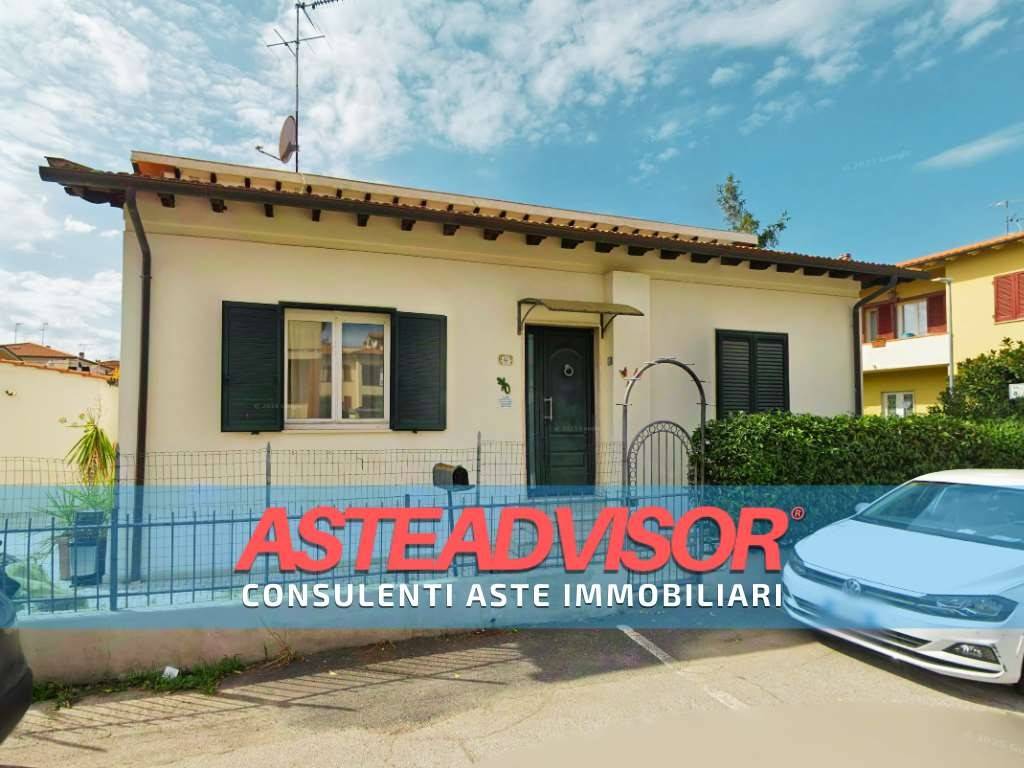 casa indipendente in vendita a Rosignano Marittimo in zona Vada