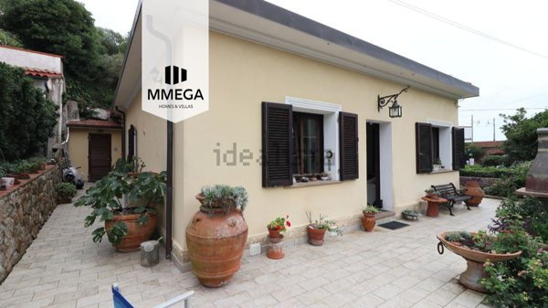 appartamento in vendita a Rosignano Marittimo in zona Castiglioncello