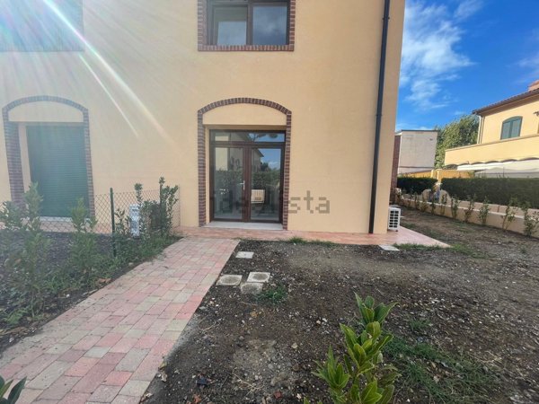 appartamento in vendita a Rosignano Marittimo in zona Vada