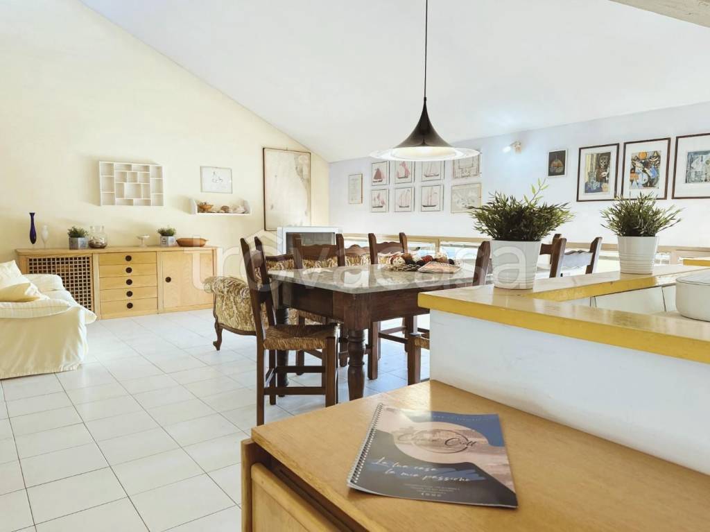 appartamento in vendita a Rosignano Marittimo in zona Castiglioncello