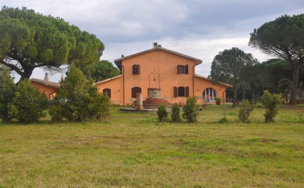 casa indipendente a Rosignano Marittimo in zona Castelnuovo della Misericordia
