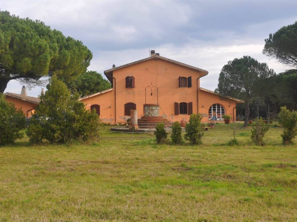 casa indipendente in vendita a Rosignano Marittimo in zona Gabbro