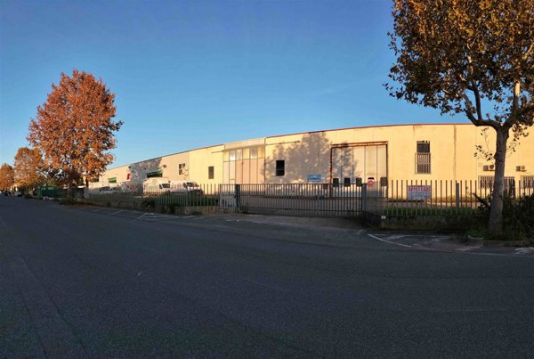 capannone in vendita a Rosignano Marittimo in zona Rosignano Solvay