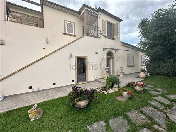 casa indipendente in vendita a Rosignano Marittimo