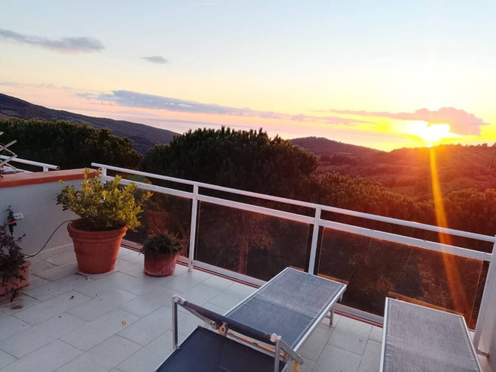 appartamento in vendita a Rosignano Marittimo in zona Castiglioncello