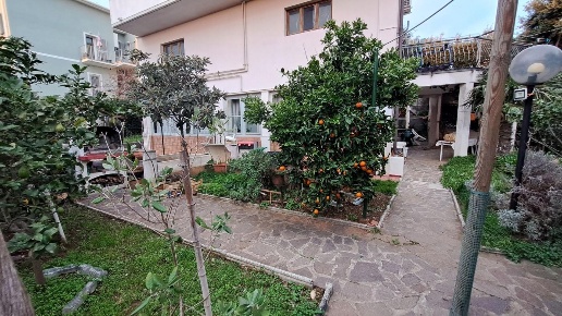 appartamento in vendita a Rosignano Marittimo in zona Rosignano Solvay