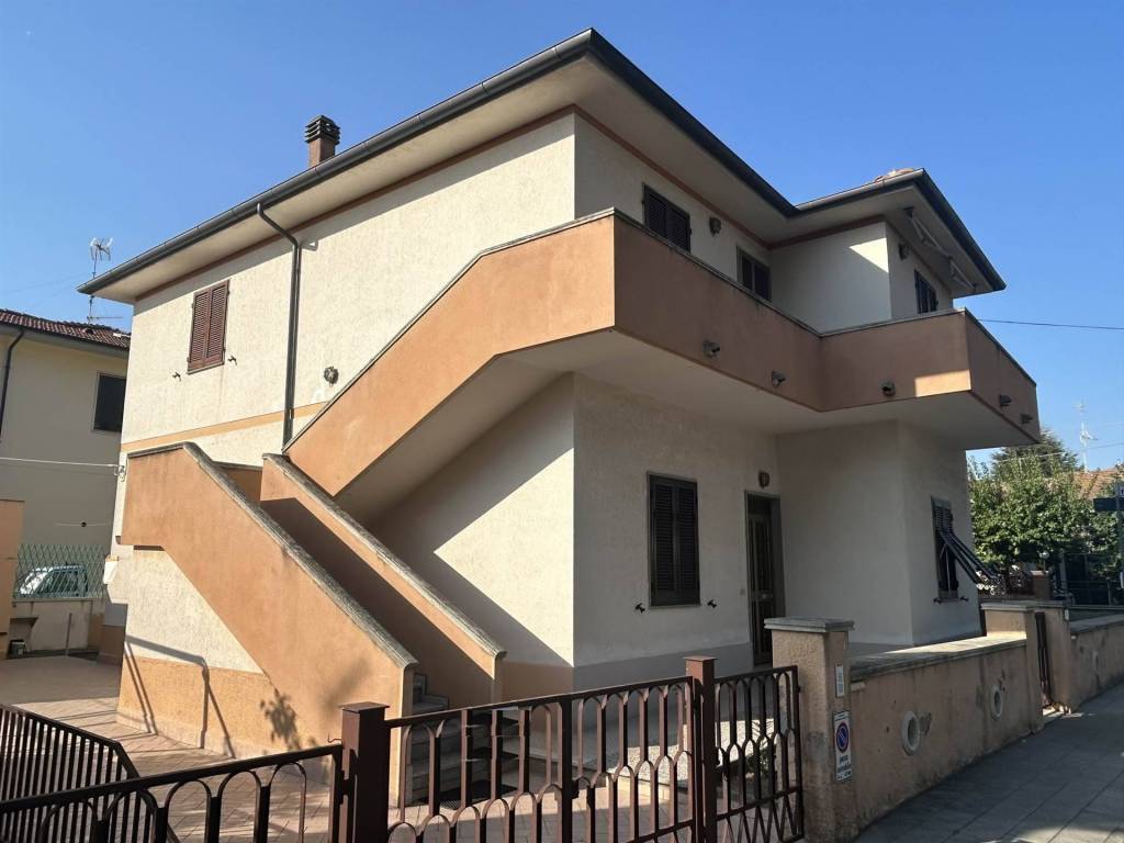 casa indipendente in vendita a Rosignano Marittimo in zona Rosignano Solvay