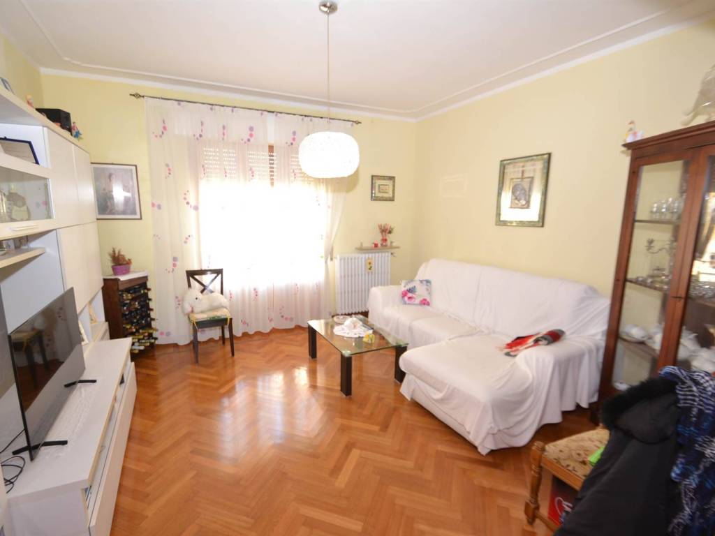 appartamento in vendita a Rosignano Marittimo in zona Rosignano Solvay