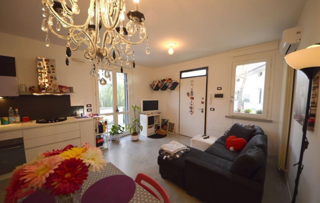 appartamento in vendita a Rosignano Marittimo in zona Castiglioncello