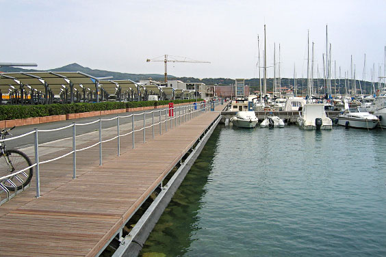 negozio in vendita a Rosignano Marittimo in zona Rosignano Solvay