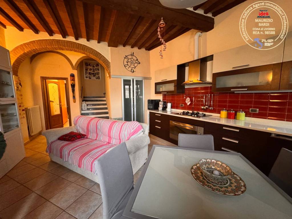 casa indipendente in vendita a Rosignano Marittimo