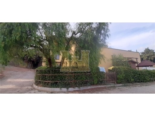 casa indipendente in vendita a Rosignano Marittimo in zona Gabbro