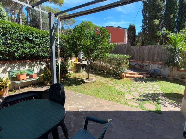 appartamento in vendita a Rosignano Marittimo in zona Castiglioncello