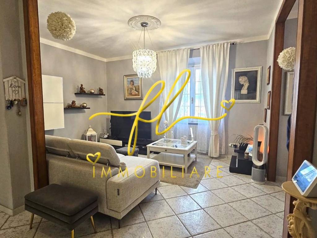 appartamento in vendita a Rosignano Marittimo in zona Vada