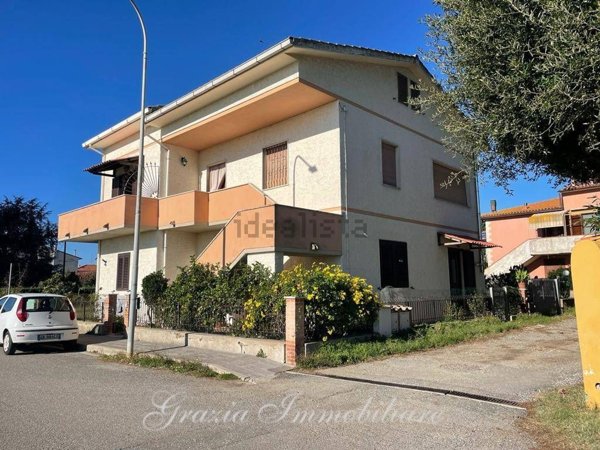 casa indipendente in vendita a Rosignano Marittimo in zona Vada
