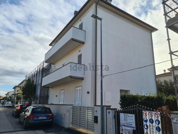 appartamento in vendita a Rosignano Marittimo in zona Vada