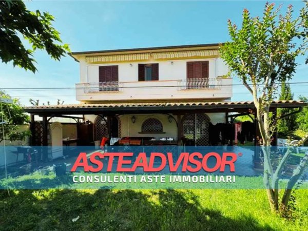 appartamento in vendita a Rosignano Marittimo in zona Vada