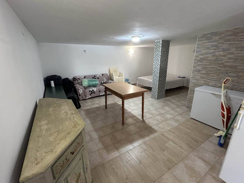 locale commerciale in vendita a Rosignano Marittimo in zona Rosignano Solvay