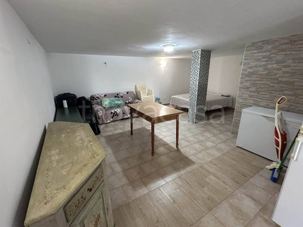 locale commerciale in vendita a Rosignano Marittimo in zona Rosignano Solvay