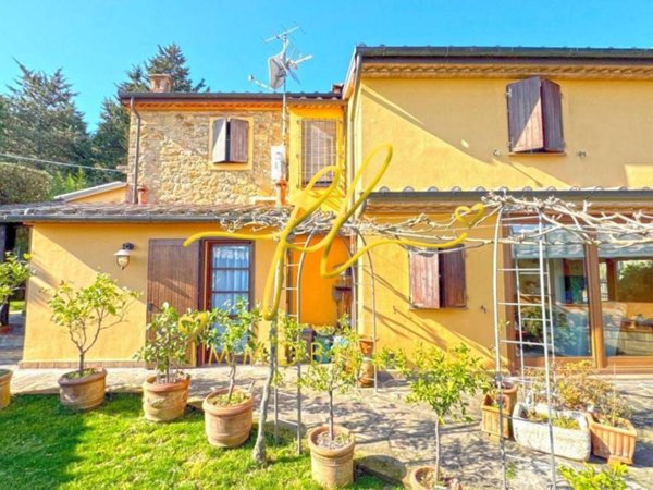 casa indipendente a Rosignano Marittimo in zona Castelnuovo della Misericordia