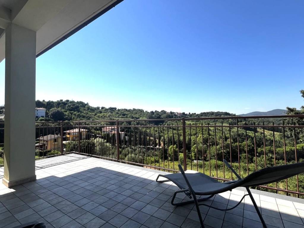 appartamento in vendita a Rosignano Marittimo in zona Nibbiaia