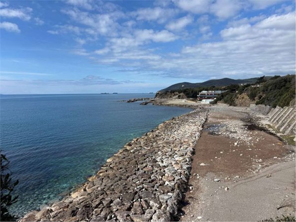 casa indipendente in vendita a Rosignano Marittimo in zona Castiglioncello