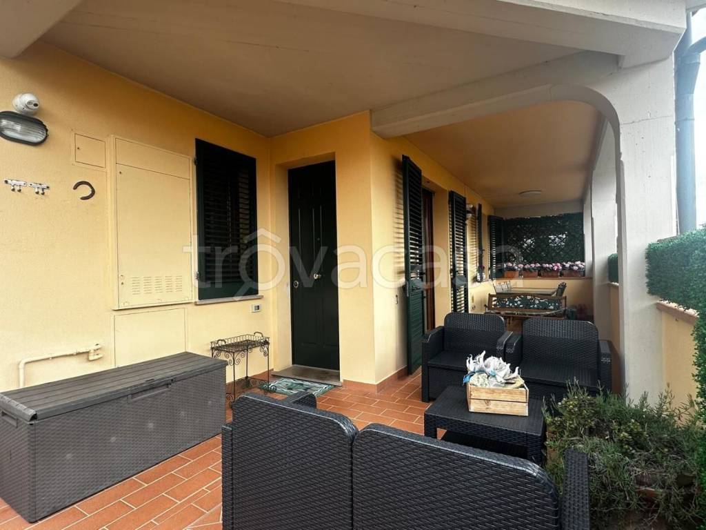 casa indipendente in vendita a Rosignano Marittimo