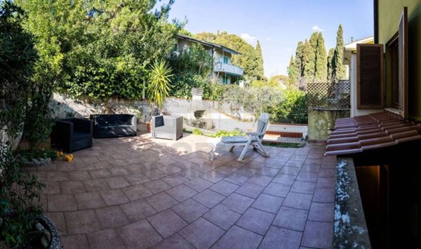 casa indipendente in vendita a Rosignano Marittimo in zona Castiglioncello