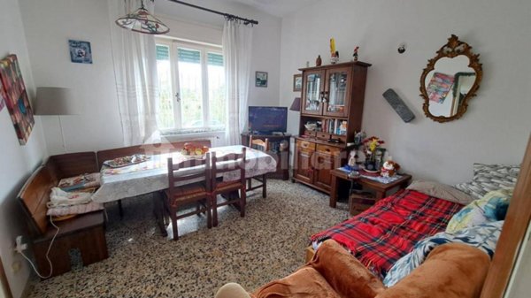 negozio in vendita a Rosignano Marittimo in zona Rosignano Solvay