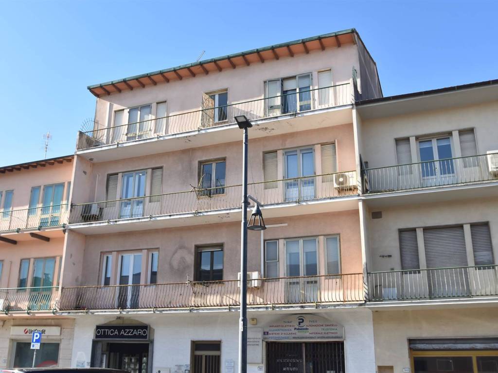 appartamento in vendita a Rosignano Marittimo in zona Rosignano Solvay