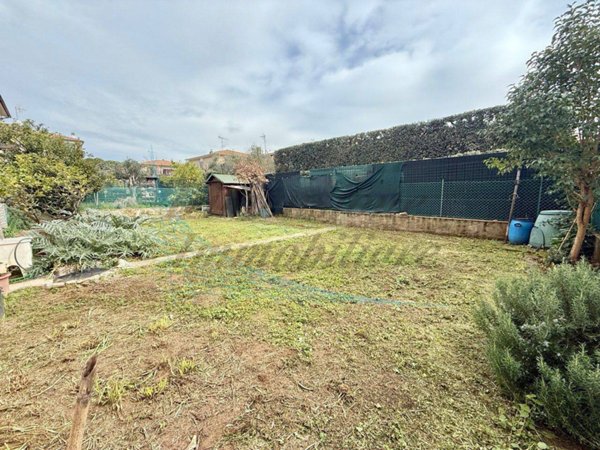 casa indipendente in vendita a Rosignano Marittimo in zona Rosignano Solvay