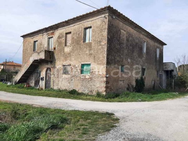 casa indipendente in vendita a Rosignano Marittimo in zona Vada