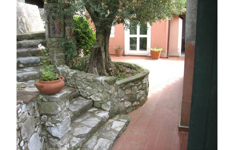 casa indipendente in vendita a Rosignano Marittimo in zona Nibbiaia