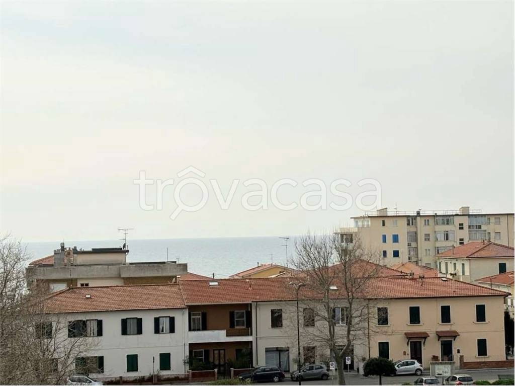 appartamento in vendita a Rosignano Marittimo in zona Rosignano Solvay